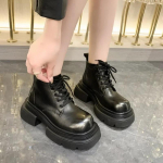 Gooti mustad saapad pahkluu kingad kontsadel Platvorm tossud paksud naistele Luksuslik disainer vabaaja uued kivisaapad 35