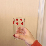 300ML Ins Kawaii stiilis kruusid Maasika klaasid Kohvi Piima Vee Klaasist Tassid K&otilde;rtega L&auml;bipaistvad Armsad Mahla Kingitused T&uuml;drukule Naised Komplekt transparent