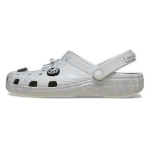 Futura Laboratories x Crocs Classic Clog P&auml;rlvalged Unisex TOSSUD 209622-101 41-42