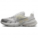 Nike V2K Run Metallik H&otilde;bedane Naiste FD0736-104 36
