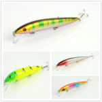 14,3 cm/15 g Hengjia ABS k&otilde;vast plastist Minnow karpkala s&ouml;&ouml;t kolmekordsete konksudega 4 tk/partii