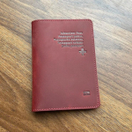 Ehtsast nahast &Scaron;veitsi passi&uuml;mbris Retro ehtsast nahast &Scaron;veitsi passi&uuml;mbris punane