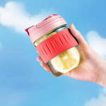 Veetass Kuumakindel kohvitass naistele Lihtne armas suvine Kompaktne kaasaskantav Ins Wind Suvine plastikust k&otilde;rretass 360ml