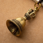 Messingist K&auml;sit&ouml;&ouml; Magic Bell v&otilde;tmehoidjad Tuulekell Tiibeti pronksist kellukella v&otilde;tmehoidja ripats j&otilde;uludeks kodukaunistuse ripats Antiikkell 1PCS