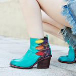 Johnature K&auml;sitsi valmistatud ehtsast nahast splaissitud tr&uuml;kitud kangast retro mugavad paksu kontsaga naiste poolsaapad 36 sinine