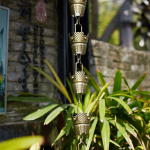 Vihmaveetoru vihmavee suunaja funktsionaalne ketip&uuml;&uuml;dja ​​villadele aia- ja villamajadele