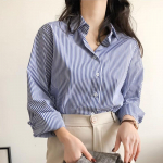 Moodsad uued pikkade varrukatega sinised triibulised s&auml;rgid naistele suvised lihtsad elegantsed lahtised naiste pluusid kontori daamide topid n&ouml;&ouml;pidega s&auml;rk naister&otilde;ivad 26134 S must