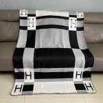 Kahev&auml;rviline paks kootud flanellist diivanitekk konditsioneeri jaoks 130x170 cm