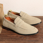 Moodsad meeste vabaajajalatsid Suede Loafers Moodsad Slip-on Nahast Kingad Pehmed &Uuml;hev&auml;rvilised Klassikalised Kingad Pulma Kingad Suurused &Auml;rimeeste Kingad 37 beež