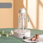 Veetass suure mahutavusega spordispordiks suvine meeste ja naissoost &uuml;li&otilde;pilaste kaasaskantav kukkumiskindel fitness-keetja toidukvaliteediga materjalist veetass 700ml valge