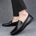 Kevadised meeste vabaaja nahast kingad Trendikas Korea versioon pehme tallaga s&otilde;idujalatsid Meeste kingad Suur suurus &Uuml;ks pedaal Moodsad nahast kingad 46 must