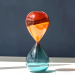 Elegantne p&otilde;hjamaises stiilis klaasist taimer, 15 minutit - sobib suurep&auml;raselt kontori, elutoa, veranda ja kabineti kaunistamiseks, ideaalne ruumi kaunistamiseks