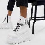 Suures suuruses naiste platvormkingad Lahedad rihmapandlaga &uuml;lik&otilde;rgust suurendavad kingad Naiste kiilujalatsid vabaaja jalatsid paksu p&otilde;hjaga 36 valge