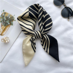 Disain Veluurne kandiline sall naistele Kaelar&auml;t Kaelalips Mood V&auml;ike ruuduline K&auml;e Randme Juuksed Uus Foulard Bandana beež