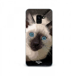 &Uuml;mbris Samsung Galaxy A8 Plus mustvalgele siniste silmadega siiami kassile