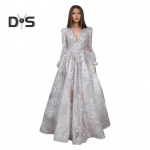 Naiste &otilde;htukleit s&uuml;gava V-kaelusega pitsist lilledega tikitud maksikleit A-l&otilde;ikeline suure seelikuga pikk laternvarrukatega k&otilde;rge v&ouml;&ouml;kohaga plisseeritud ballikleit l&otilde;pupeoks S valge