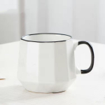 Lihtne &uuml;hev&auml;rviline kruus, kohvitass ja taldrik, kaheosaline komplekt P&otilde;hjamaade stiilis keraamiline veetass kohvitass piimatass hommikus&ouml;&ouml;gitass