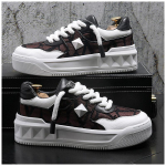Moodsad valged punased meeste rulaketsid Vabaaja spordijalatsid Streetwear Jalatsid Meeste disainer Hip hop Skate tossud Mehed Zapatos De Hombr 38 must