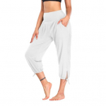 Naiste l&uuml;hikesed p&uuml;ksid elastse v&ouml;&ouml;kohaga, vabaaja p&uuml;ksid taskutega, paeltega mansetid, &uuml;hev&auml;rvilised jooksu- ja rattap&uuml;ksid S sinine