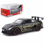 1:32 Nissan GTR R35 v&otilde;idus&otilde;iduauto mudel simulatsiooniskaala laste m&auml;nguauto kvaliteetne sulamist die-cast m&auml;nguauto heli ja valgus poisi auto kingitus must