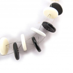 NOA [K0181] &ndash; Elevandiluu must 'Coloriage' disainerkaelakee must