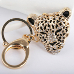 Moodne metallist v&otilde;tmehoidja naastudega Leopard ripatsikott Aksessuaarid Auto v&otilde;tmehoidja r&otilde;ivatarvikud