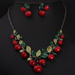 1 komplekt Vintage Red Cherry Fruit ehete komplekt &scaron;ikk pruudi kaelakee k&otilde;rvar&otilde;ngad