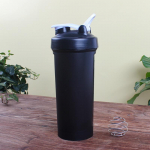 1000ML Shakeri tass 1L Shakeri tass Eriti suur Spordi Veetass Segamispalli ja K&auml;epidemega 1000ml must