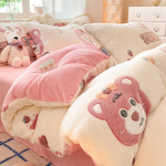 Soe lumehelbe fliis neljaosaline komplekt, kahepoolne fliis paksendatud piima fliis voodilina kolmeosaline komplekt 1.5m bed