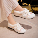 Naiste talvised mokassiinidest sussid Tikitud p&auml;tsid Kunstkarusnahaga vooderdatud kingad siseruumides kasutamiseks m&otilde;eldud majakingad Soojad jalan&otilde;ud naistele 34 valge