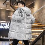 L&auml;ikiv sulejope Meeste siidist puuvillast polsterdatud mantel Talvine paks sooja sulejope trendikujundus noortele L