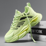 Meeste kingad 2025 kevad uus v&otilde;rk mitmek&uuml;lgsed vabaaja spordijalatsid noorte jooksmine k&otilde;rguse suurendamine Darth Vader isa kingad 44 roheline