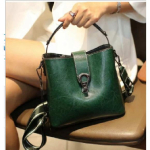 Foreign trade crossbody bag for women, 2025 new model women's bag, bucket bag, fashionable versatile shoulder bag, women's commuter handbag white