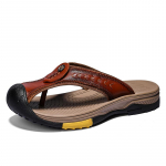 Uus saabunud suvine ehtsast nahast meeste pl&auml;tud libisemisvastased k&auml;sitsi valmistatud nahast sussid 43 pruun