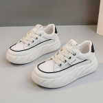 G5702 Uued valged kingad Naiste suvised hingavad v&otilde;rktossud All-Match lauajalatsid Paksu p&otilde;hjaga k&otilde;rgust suurendavad v&otilde;rkkingad 35