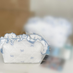 1 tk loomingulise disainiga vibupliiatsi&uuml;mbris t&uuml;drukule. Armas, armas korea lipsuga lipsuga pliiatsikott, suure mahutavusega pehme kirjatarvete hoiukott sinine