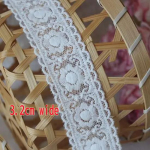 3 meetrit/partii Paber valge puuvill tikitud pitskaunistused topeltsuuruses heegeldatud lillev&otilde;rgust pulmapitsi materjal