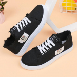 Moodsad l&otilde;uendijalatsid naistele s&uuml;gisel, uued naiste kingad kevadeks, v&auml;ikesed valged kingad, &uuml;li&otilde;pilasspordi lamedad &uuml;hetallajalatsid 35 valge