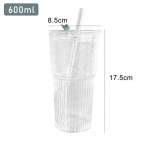 2 tk 600 ml triibuline klaastass kaanega ja l&auml;bipaistvad joogiklaasid mahlavee ja j&auml;&auml;kohvi tasside jaoks Joogin&otilde;ukruus 600ml