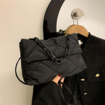 Suure mahutavusega Crossbody kandilised kotid Vabaaja kett Naiste kaenlaalused Kotid Moodne tepitud T&auml;iesti sobiv talvine Lihtne t&uuml;drukutele Ostlemine 29x7x19cm