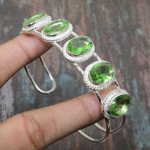 Reguleeritav Tsavorite v&auml;&auml;riskivist k&auml;sitsi valmistatud tahke 925 sterling h&otilde;bedane manseti ehete k&auml;ev&otilde;ru Adjustable