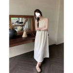 Prantsuse &otilde;rna stiiliga p&auml;itsetega ripatsiga kleit, l&otilde;dvalt katva lihaga, &otilde;huke, laisa stiiliga pikk seelik massidele S