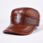 Nahast pesapallim&uuml;ts, esimene kiht veisenahast lameda otsaga m&uuml;ts, soojad k&otilde;rvad s&uuml;gisel ja talvel one siz(55-58cm)