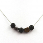 Pierres et Min&eacute;raux. Collier perles Onyx noir mat 8 mm + Bronzite du Br&eacute;sil Chaine en acier inoxydable.