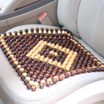 K&auml;sitsi kootud puidust autoistme jahutuspadi - Universaalne hingav suvine matt