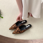 Moodsad Naiste Sussid Terava Ninaga Leopardimustriga Madalad Slip-on &Otilde;hukesed Madalad Kontsad Must Karusnahk Muster Vabaaja Mules Loaferid Must V&auml;litingimustes 35 leopardimustriline v&auml;rv