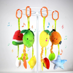 Beebi rippuvad k&otilde;ristim&auml;nguasjad, 4 komplekti autoistmega jalutusk&auml;ru m&auml;nguasjad Pehmed kriuksuvad m&auml;nguasjad vasts&uuml;ndinule autovoodi turvah&auml;lli reisitegevus 42x10cm