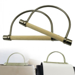 Koti k&auml;epidemega rahakoti k&auml;epidemed, mis on valmistatud tugevast k&auml;sitsi valmistatud poolringikujulisest &otilde;last naistele Color B