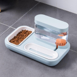 Kassi topeltkausid &uuml;lest&otilde;stetud statiiviga Lemmikloomatoidu veekauss Kassidele Koerte s&ouml;&ouml;tja Lemmikloomatarbed valge