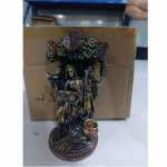 Kolmikjumalanna skulptuur keldi p&uuml;ha kuu Kolmikjumalanna emaneitsi kroon elupuu all kuju Hecate Brigide Decor Aiaskulptuur mitmev&auml;rviline